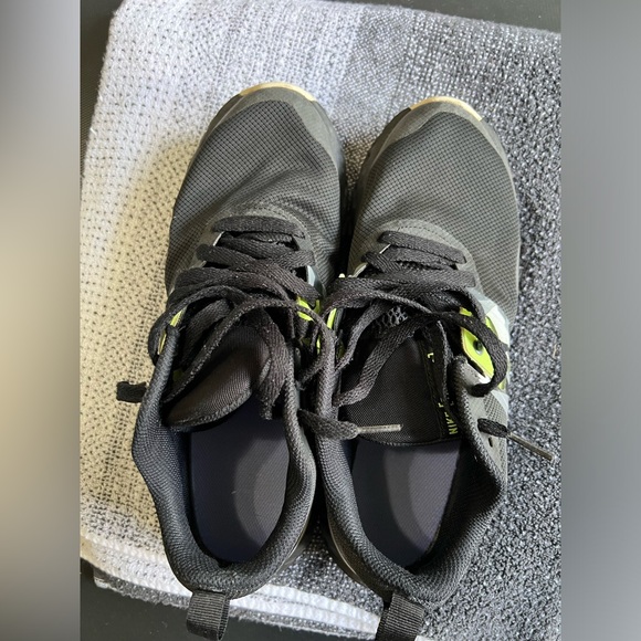 Nike Shoes - Picture 5 of 5